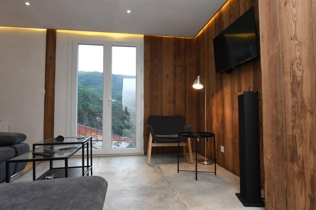 Logement Renove Avec Vue Panoramique La Saussaz Zewnętrze zdjęcie